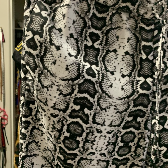 Sold!!!Joggers - Picture 8 of 10